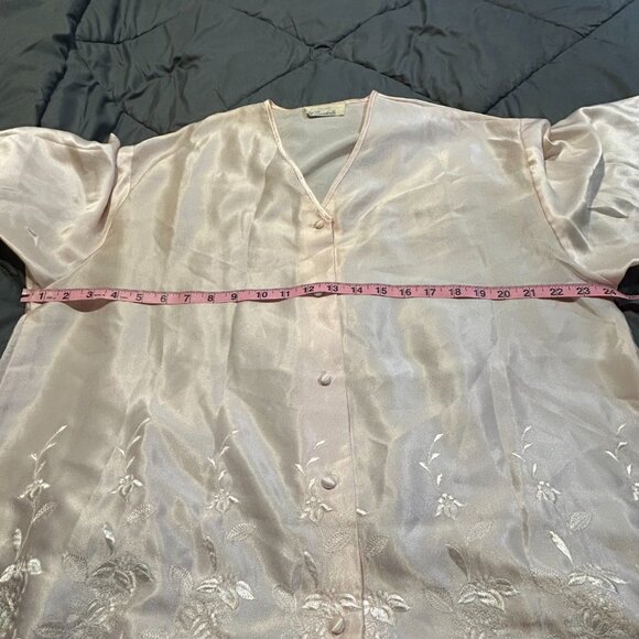 Vintage Dentelle Embroidered Ivory Satin Pajames with Long Sleeves - Picture 8 of 10